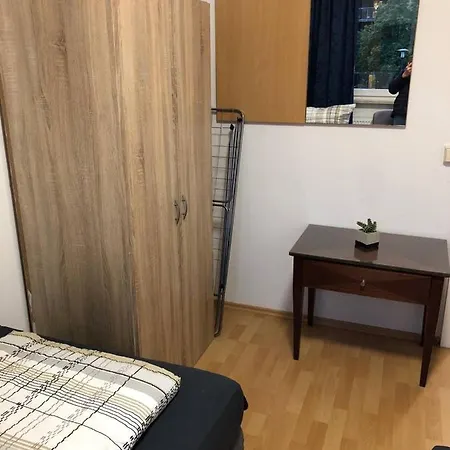 Dkn - Ihr Zuhause Auf Zeit In Halle - Vollmoebliert - Waschmaschine - Wlan - Naehe S-bahn Apartman