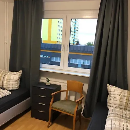 Apartment Dkn - Ihr Zuhause Auf Zeit In Halle - Vollmoebliert - Waschmaschine - Wlan - Naehe S-bahn *