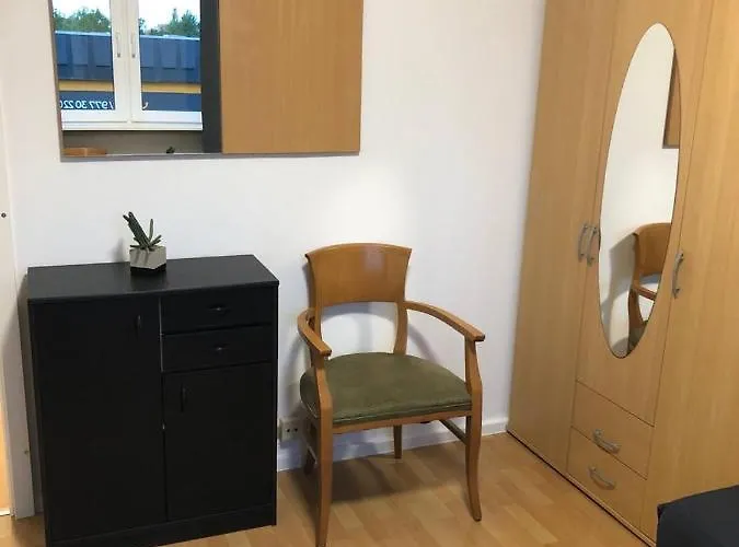 Dkn - Ihr Zuhause Auf Zeit In Halle - Vollmoebliert - Waschmaschine - Wlan - Naehe S-bahn Halle (Saale)